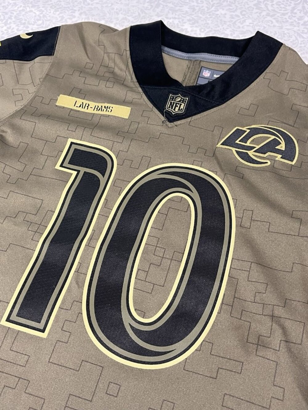 Youth Sz S Nike L.A. Rams Kupp 10 Salute To Service Jersey Military Army LA - Picture 3 of 9